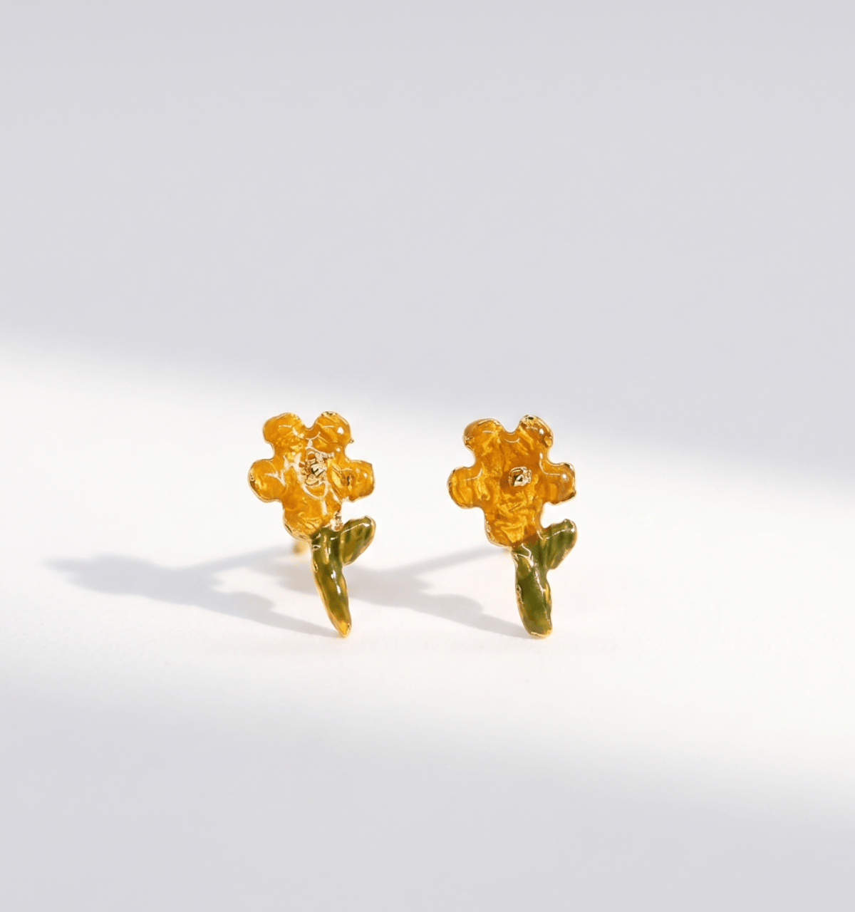 Elise Tsikis Paris Boucles d'oreilles Melis - archive
