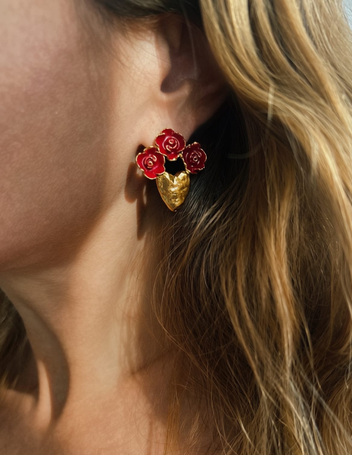 Elise Tsikis Paris Boucles d'oreilles Mucha - archive