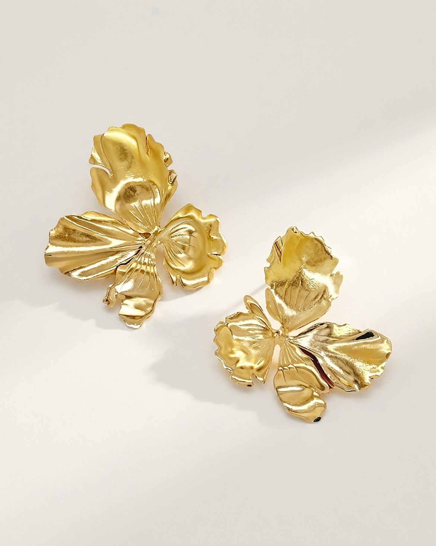 Elise Tsikis Paris Boucles d'oreilles Nemesis Large