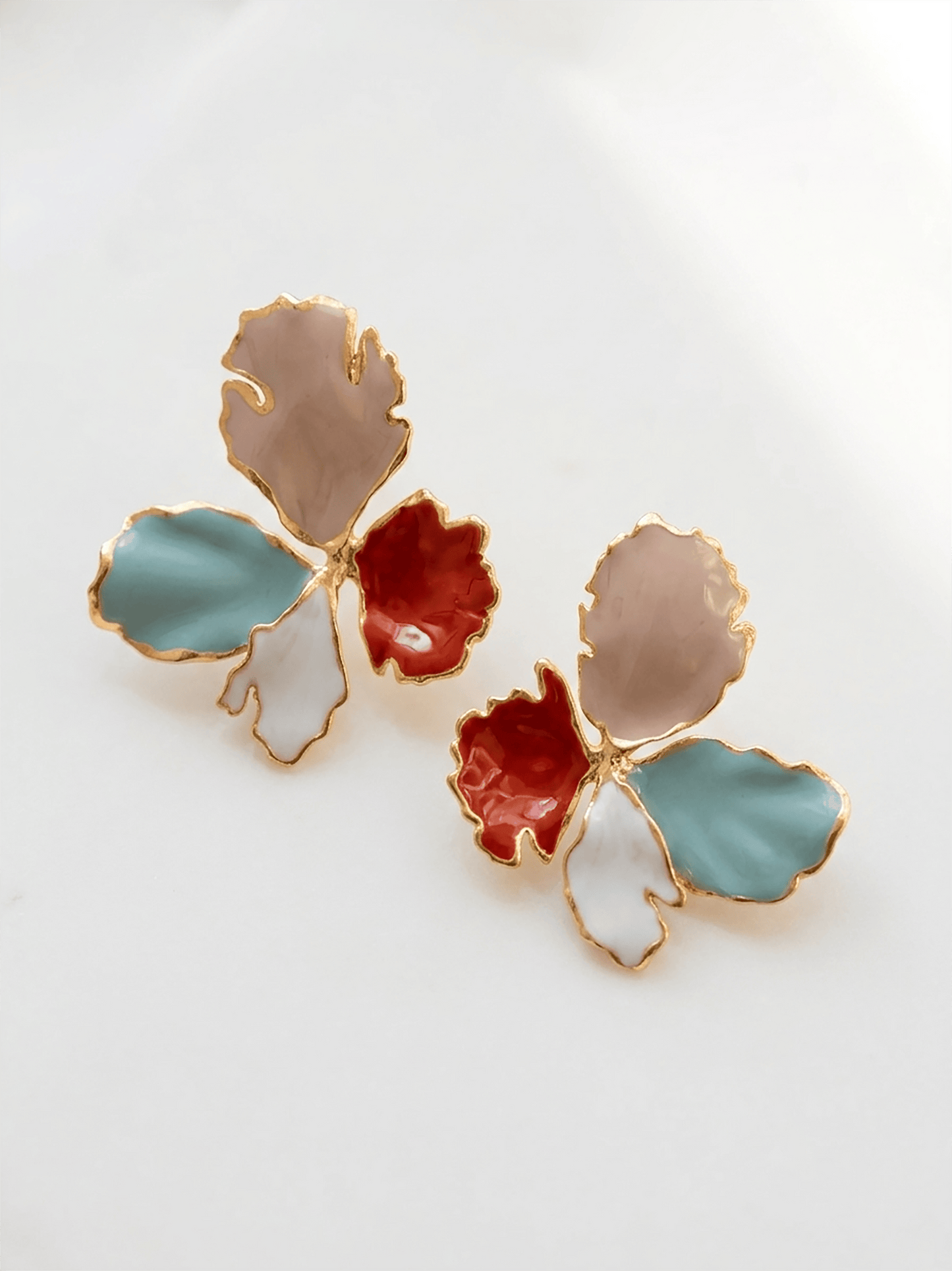 Elise Tsikis Paris Boucles d'oreilles Nemesis Large Poiesis