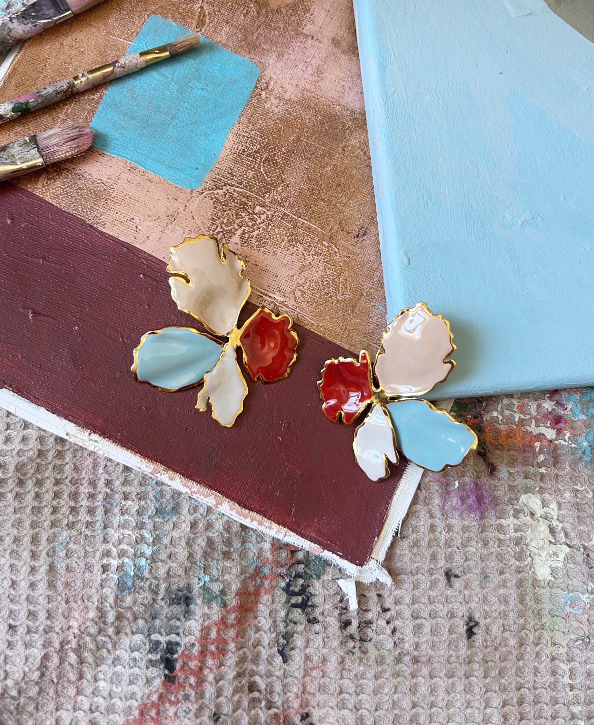 Elise Tsikis Paris Boucles d'oreilles Nemesis Large Poiesis