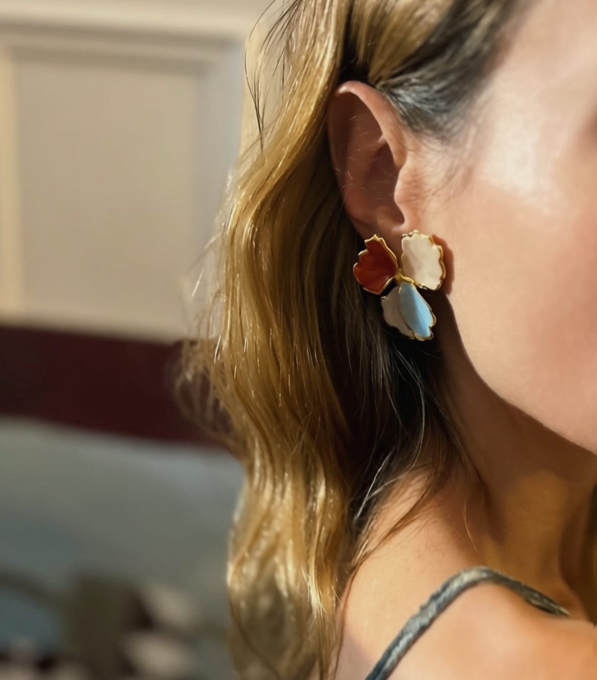 Elise Tsikis Paris Boucles d'oreilles Nemesis Medium Poiesis