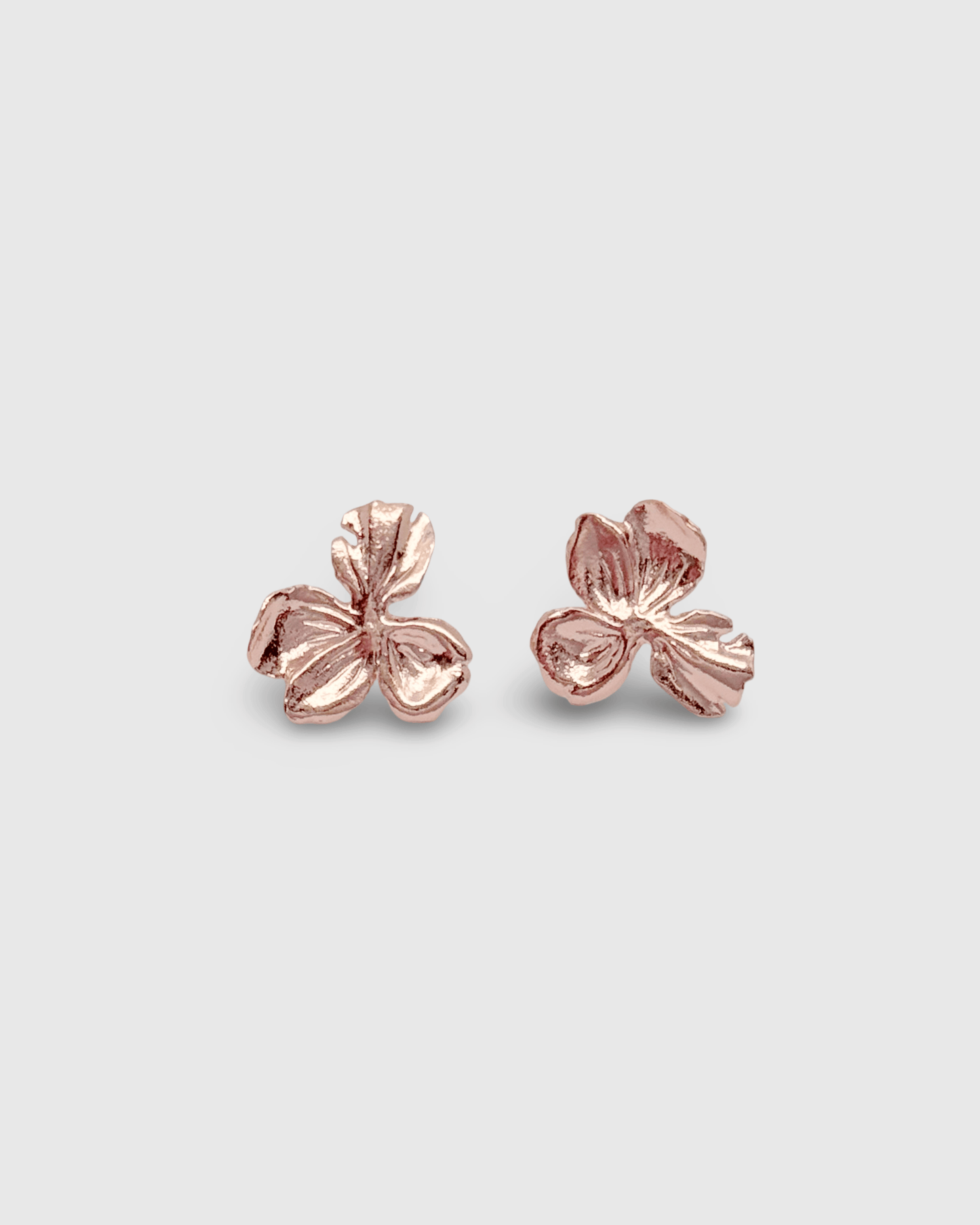 Elise Tsikis Paris Boucles d'oreilles Nemesis Small
