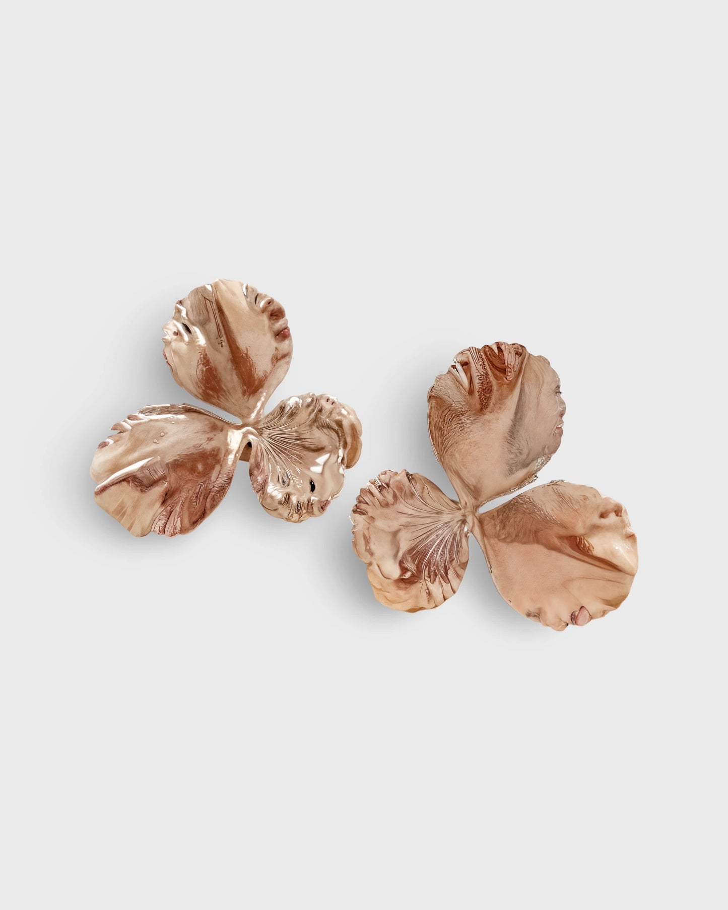 Elise Tsikis Paris Boucles d'oreilles Pensée Medium