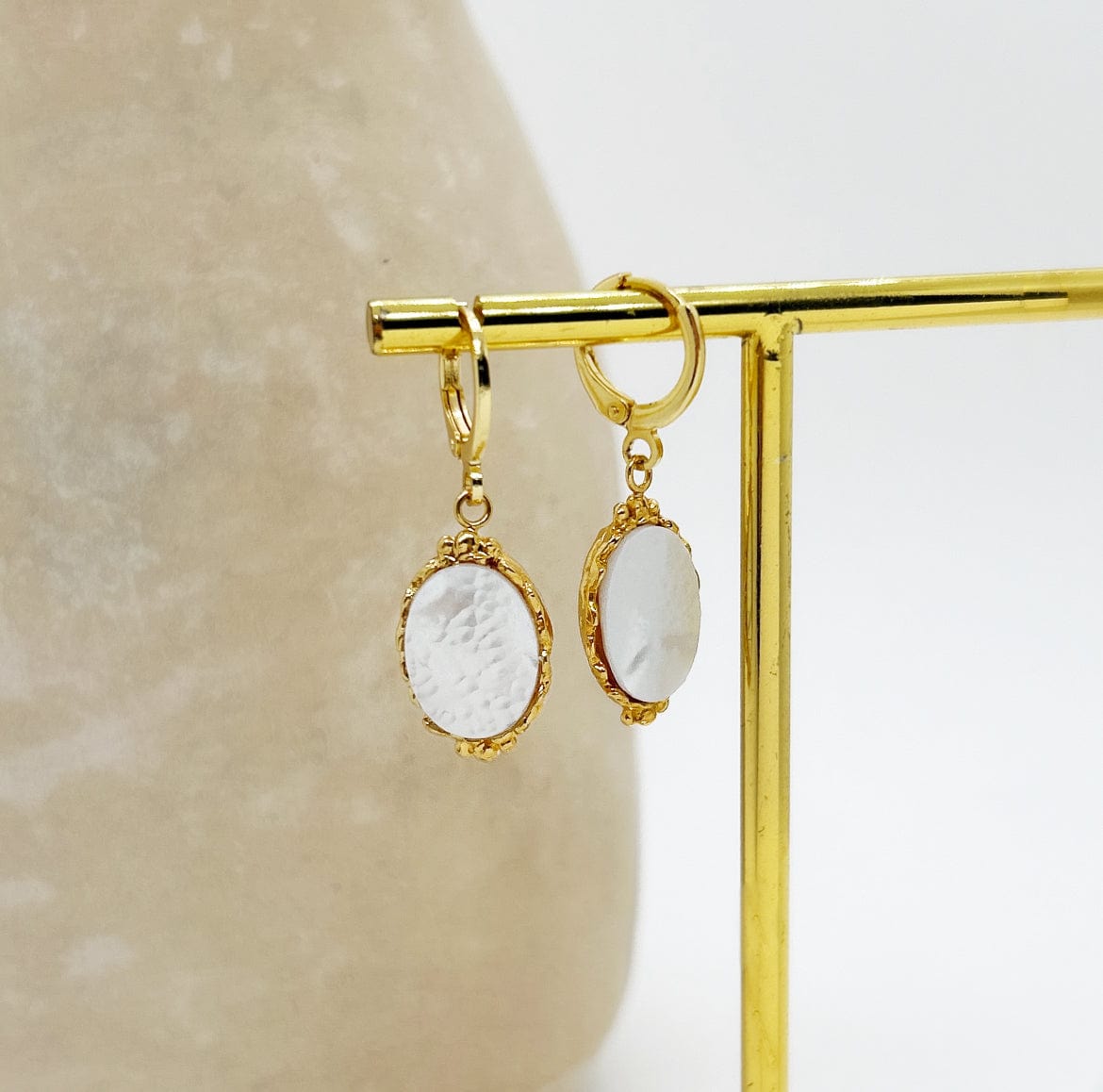 Elise Tsikis Paris Boucles d'oreilles Tamia - archive