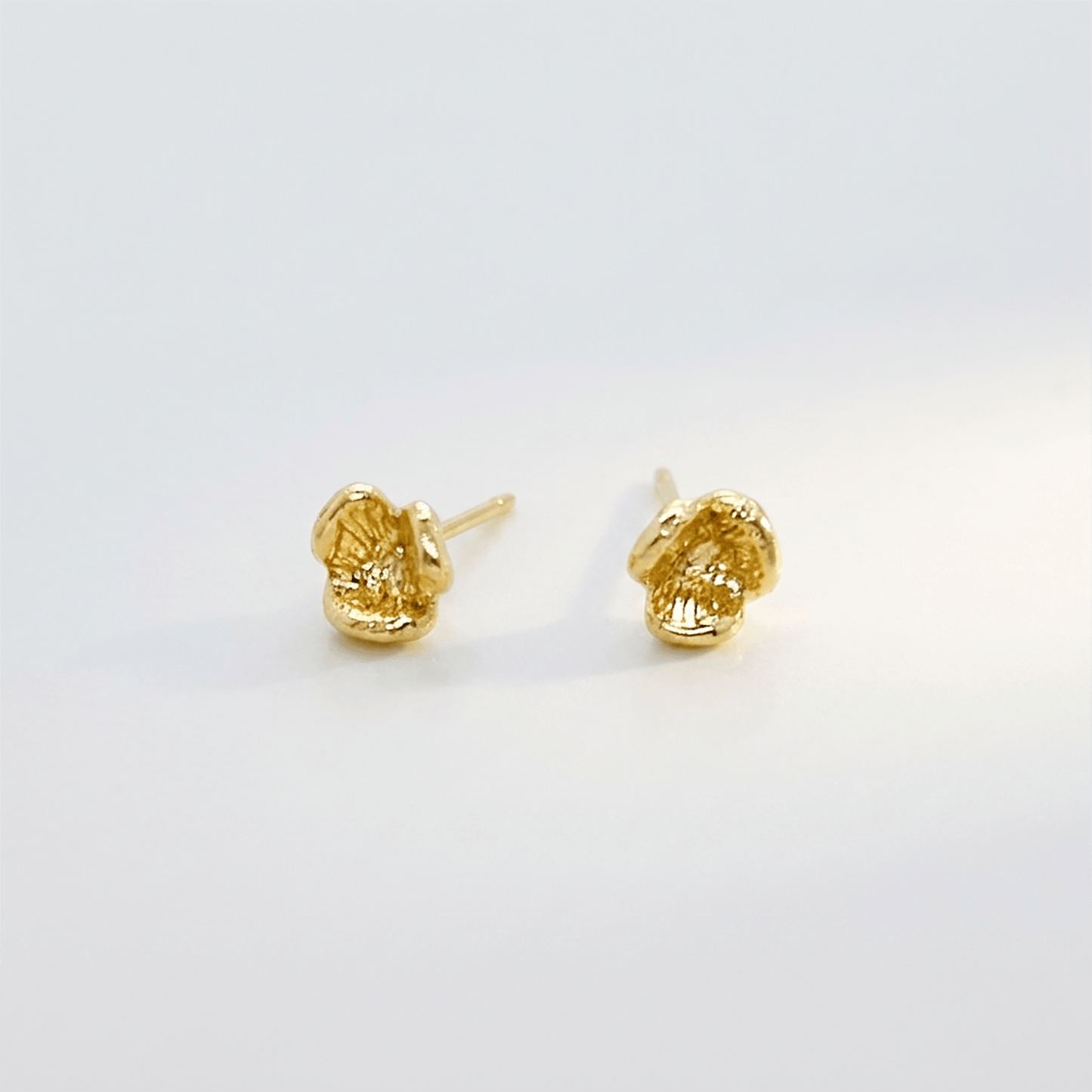 Elise Tsikis Paris Boucles d'oreilles Tis