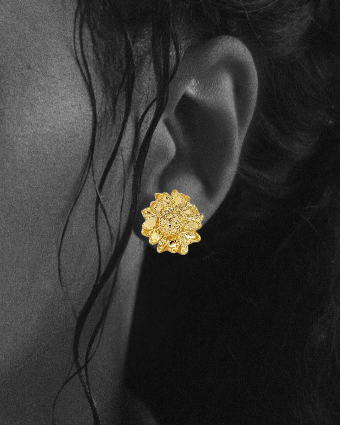 Elise Tsikis Paris Boucles d'oreilles Velenne