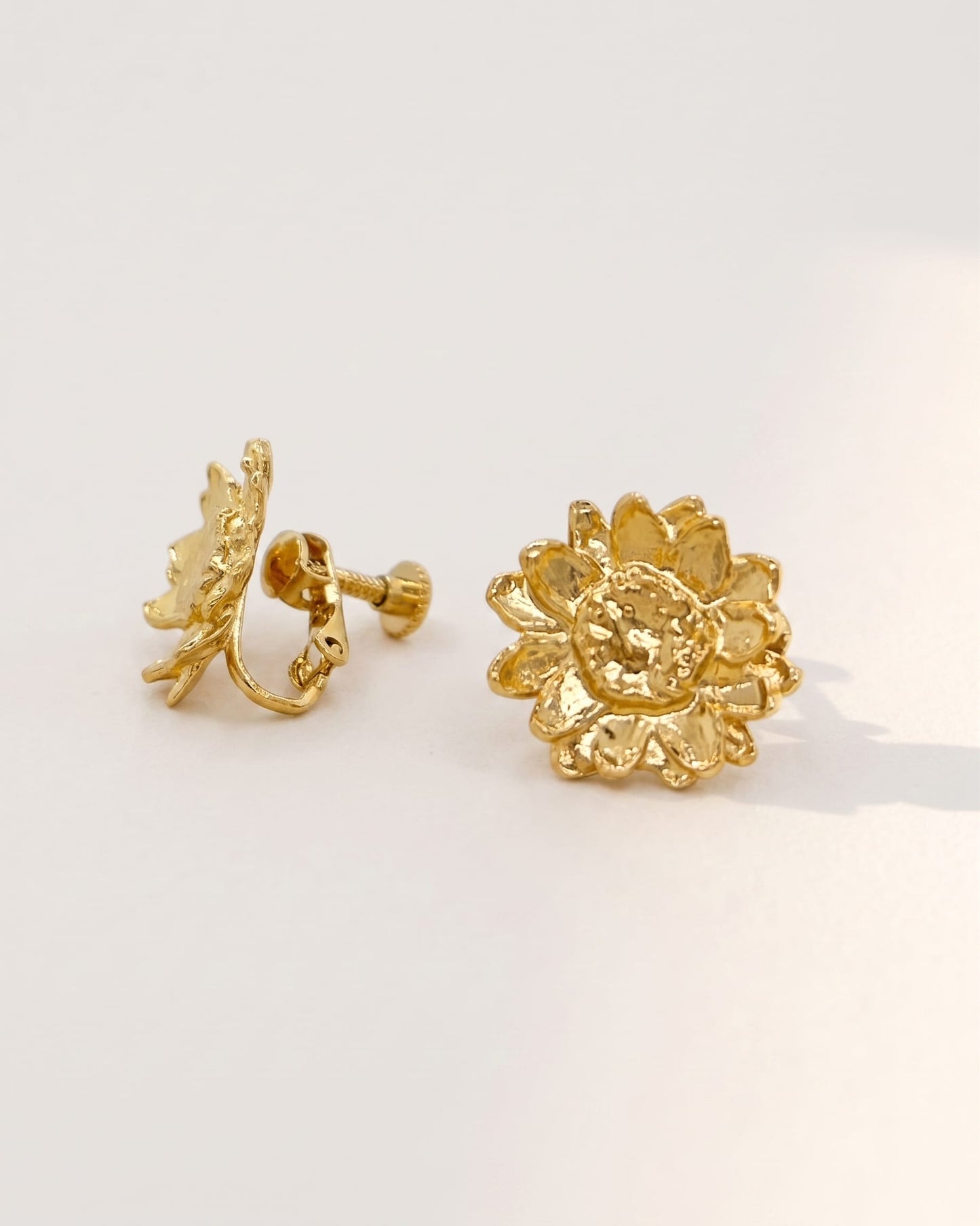 Elise Tsikis Paris Boucles d'oreilles Velenne