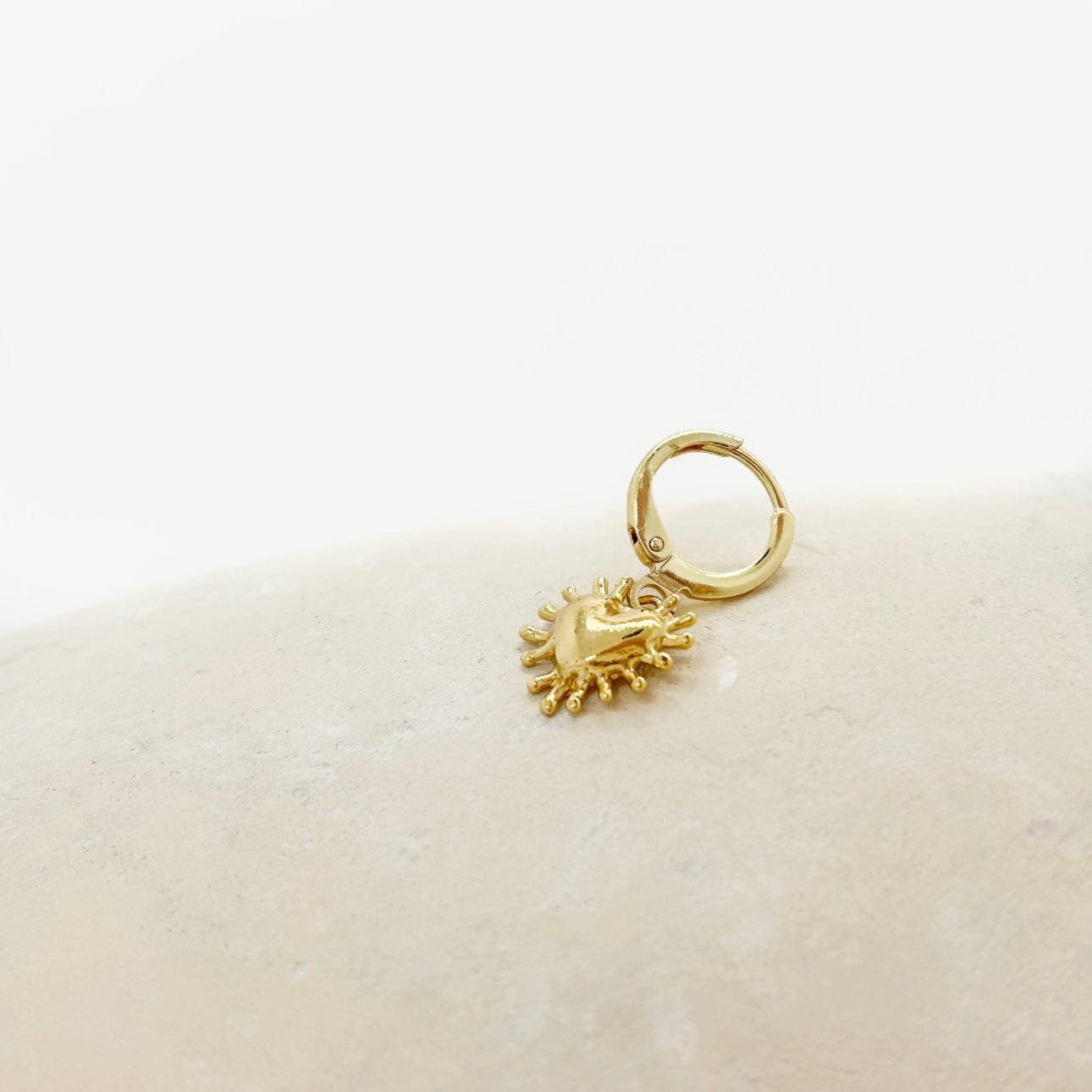 Elise Tsikis Paris Boucles d'oreilles Vigia - archive