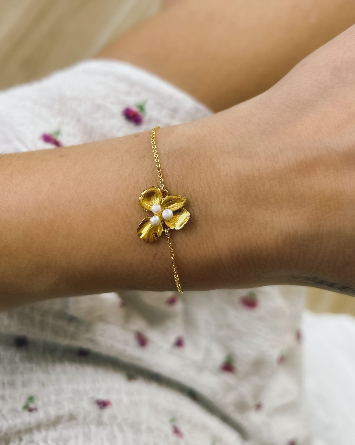 Elise Tsikis Paris Bracelet Bella Pearl
