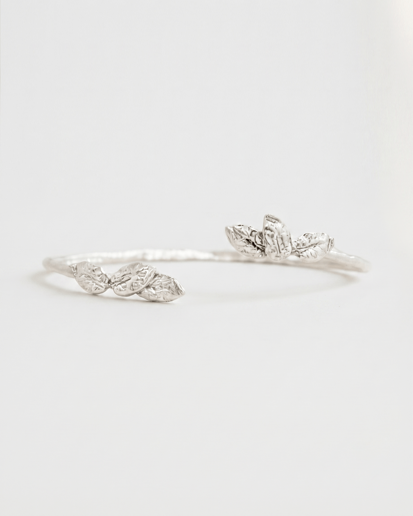 Elise Tsikis Paris Bracelet jonc Ikaros