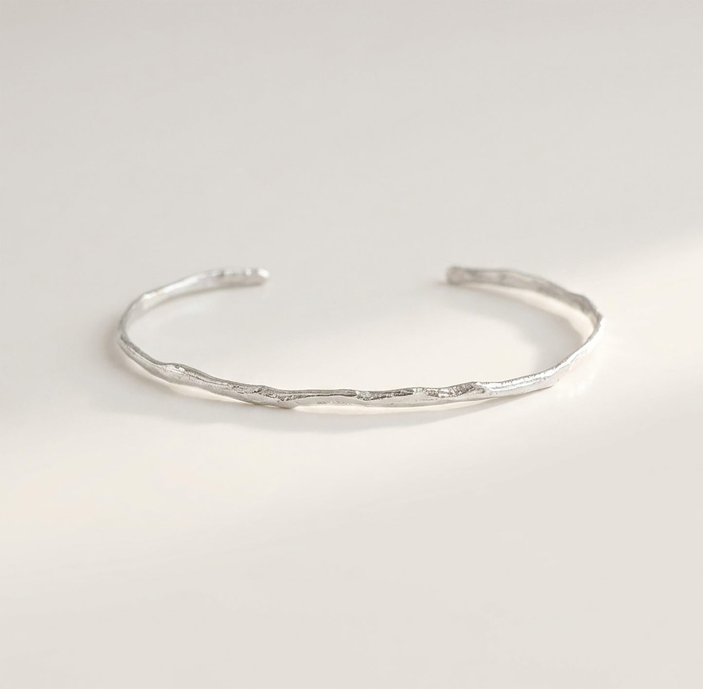 Elise Tsikis Paris Bracelet Jonc Klaros