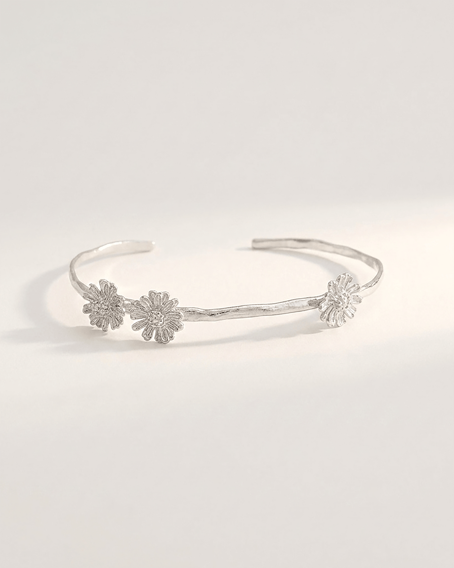Elise Tsikis Paris Bracelet Jonc Marguerite