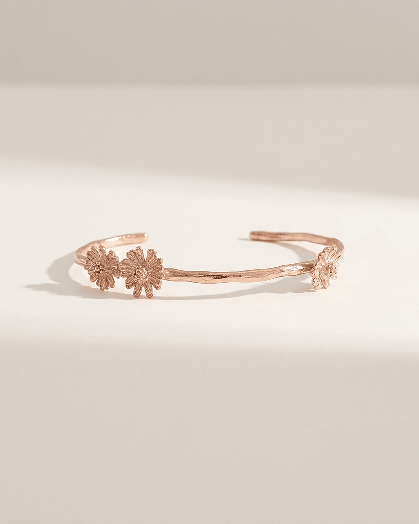 Elise Tsikis Paris Bracelet Jonc Marguerite