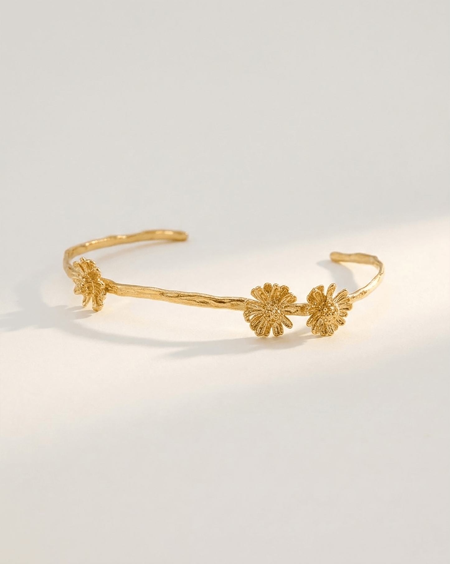 Elise Tsikis Paris Bracelet Jonc Marguerite
