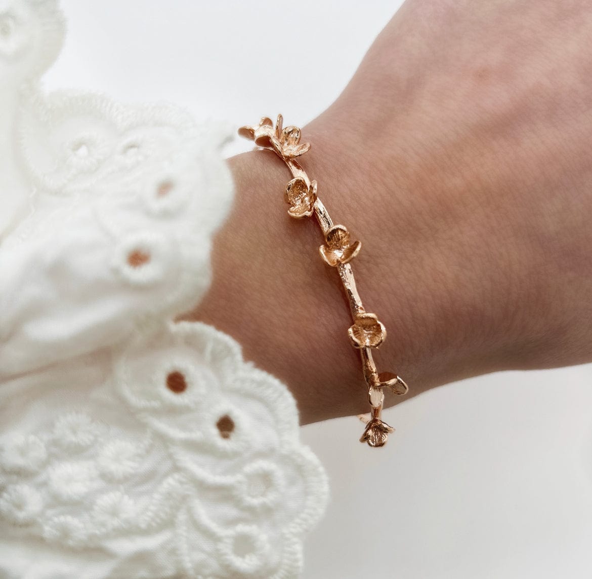 Elise Tsikis Paris Bracelet Teplice - archive