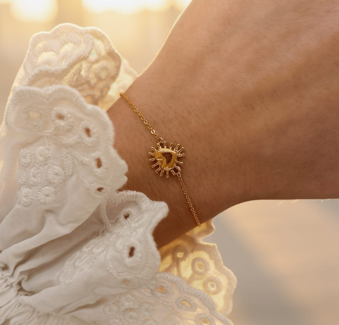Elise Tsikis Paris Bracelet Uman