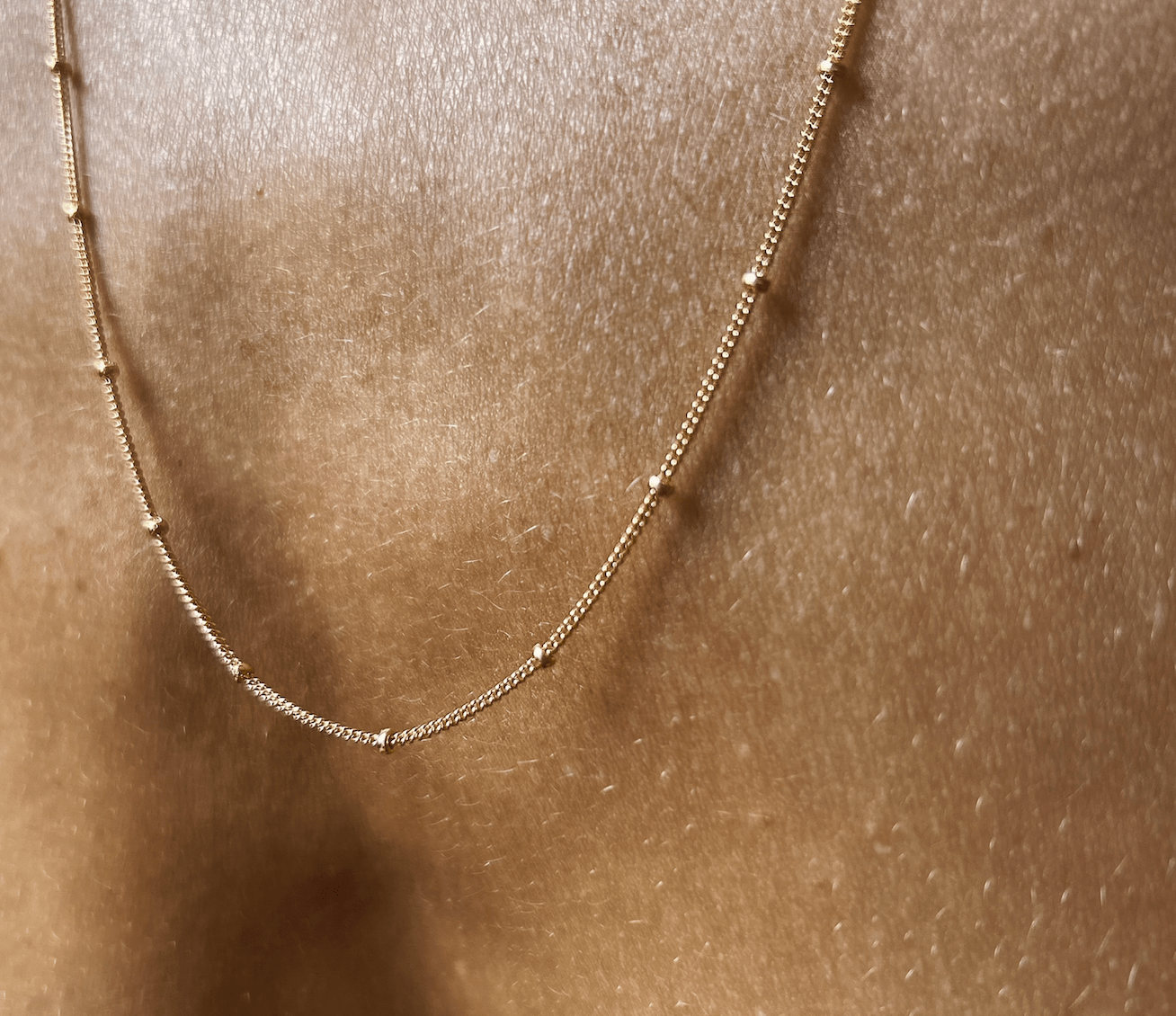 Elise Tsikis Paris Collier Arani