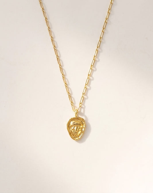 Elise Tsikis Paris Collier Chalkida - archive