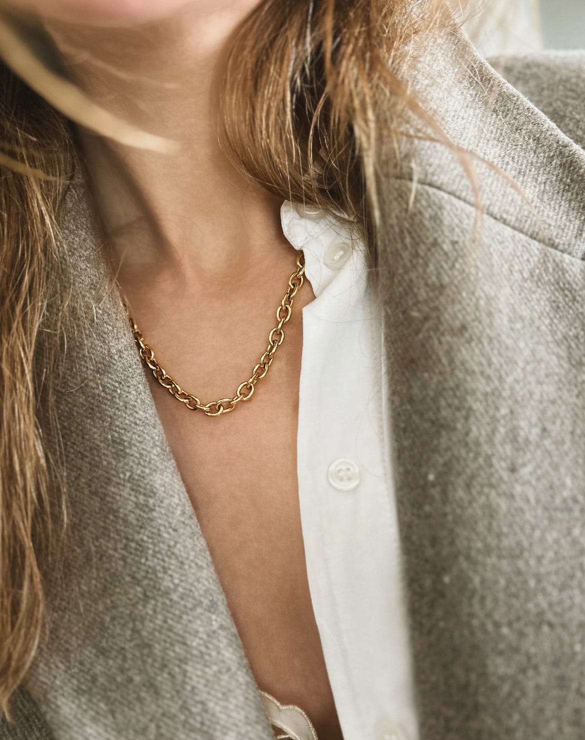 Elise Tsikis Paris Collier Chanes