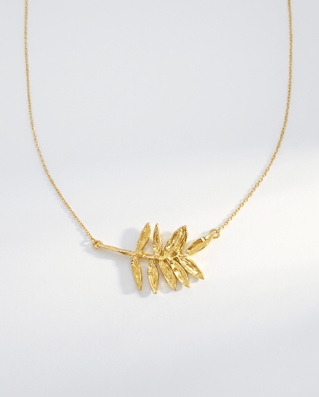 Elise Tsikis Paris Collier Dimos