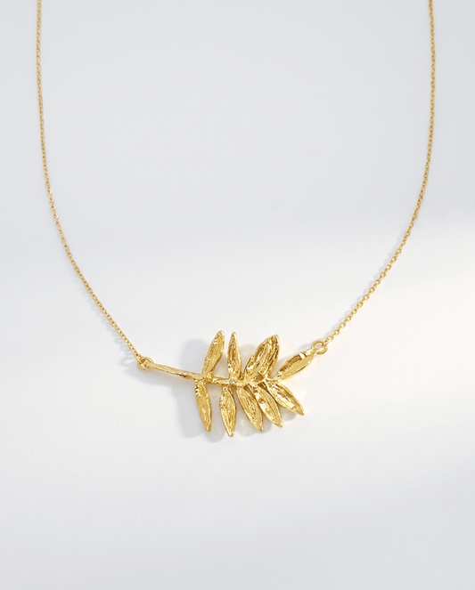 Elise Tsikis Paris Collier Dimos