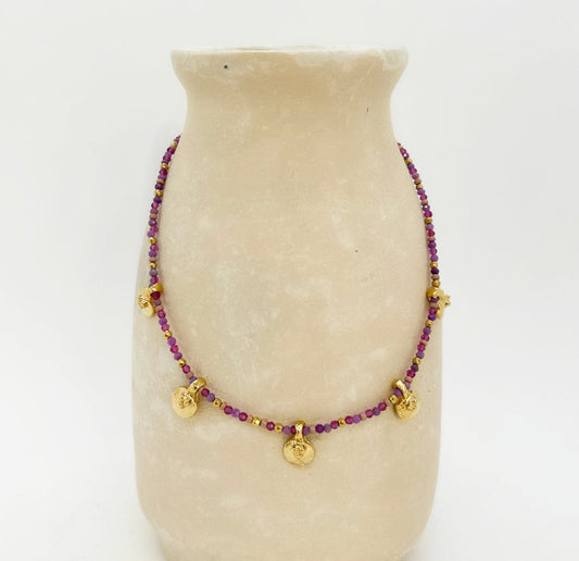 Elise Tsikis Paris Collier Efendi - archive