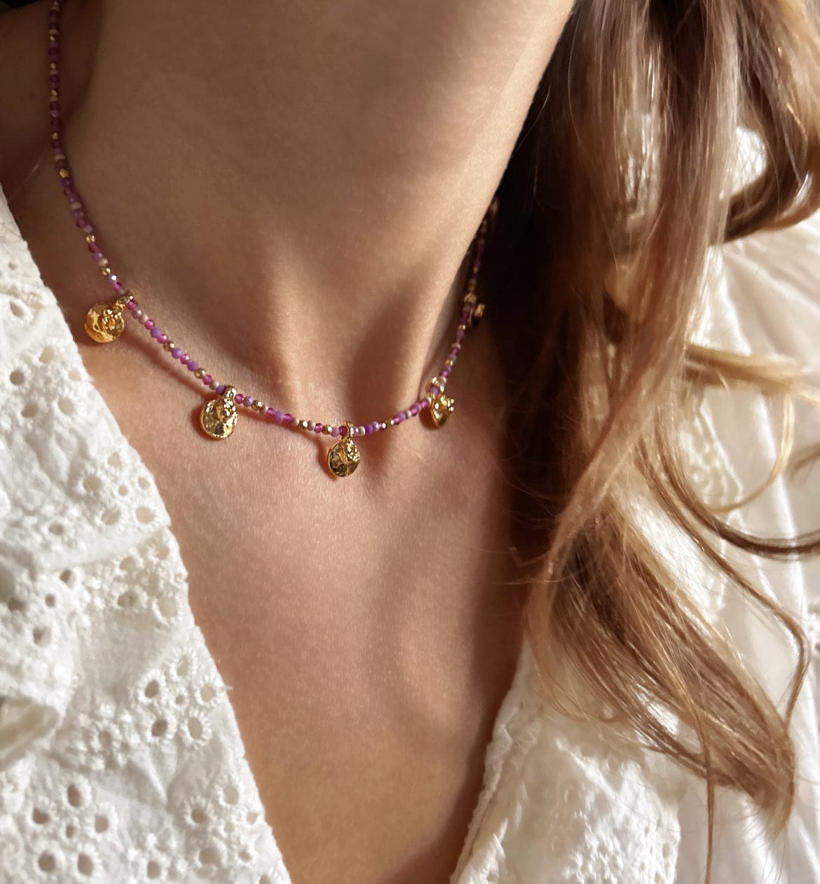 Elise Tsikis Paris Collier Efendi - archive