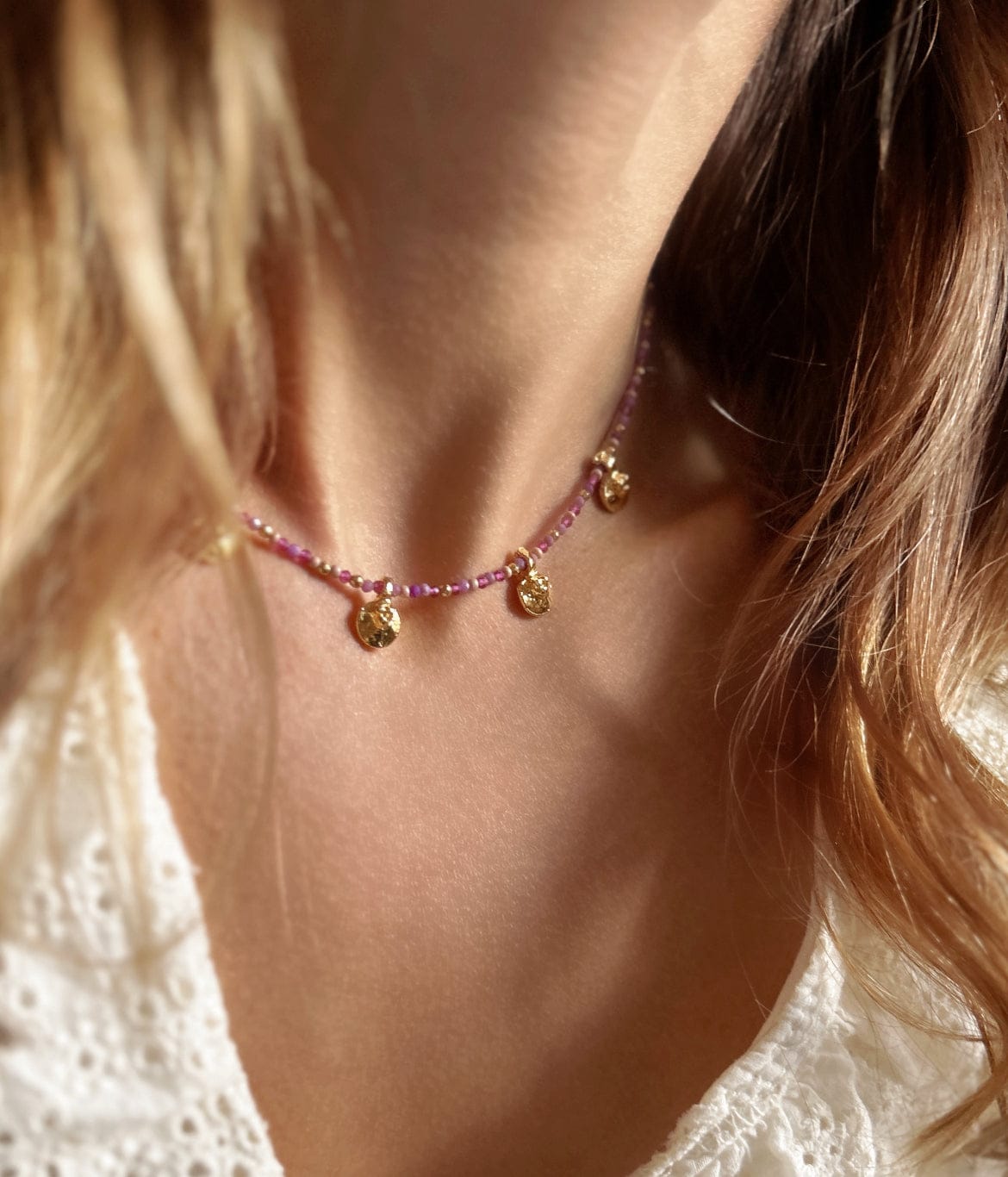 Elise Tsikis Paris Collier Efendi - archive