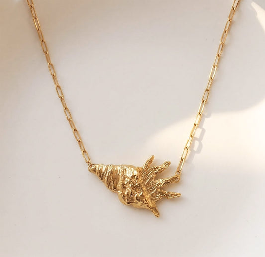 Elise Tsikis Paris Collier Ellaosi - archive