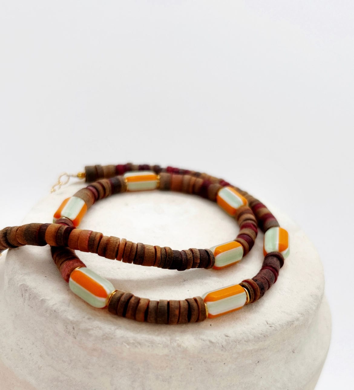 Elise Tsikis Paris Collier Esedra - archive