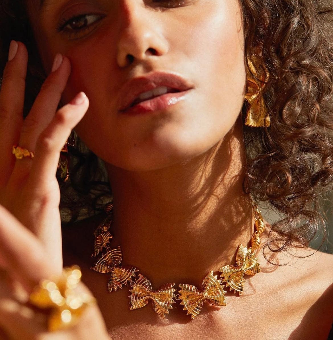 Elise Tsikis Paris Collier Farfalle - archive