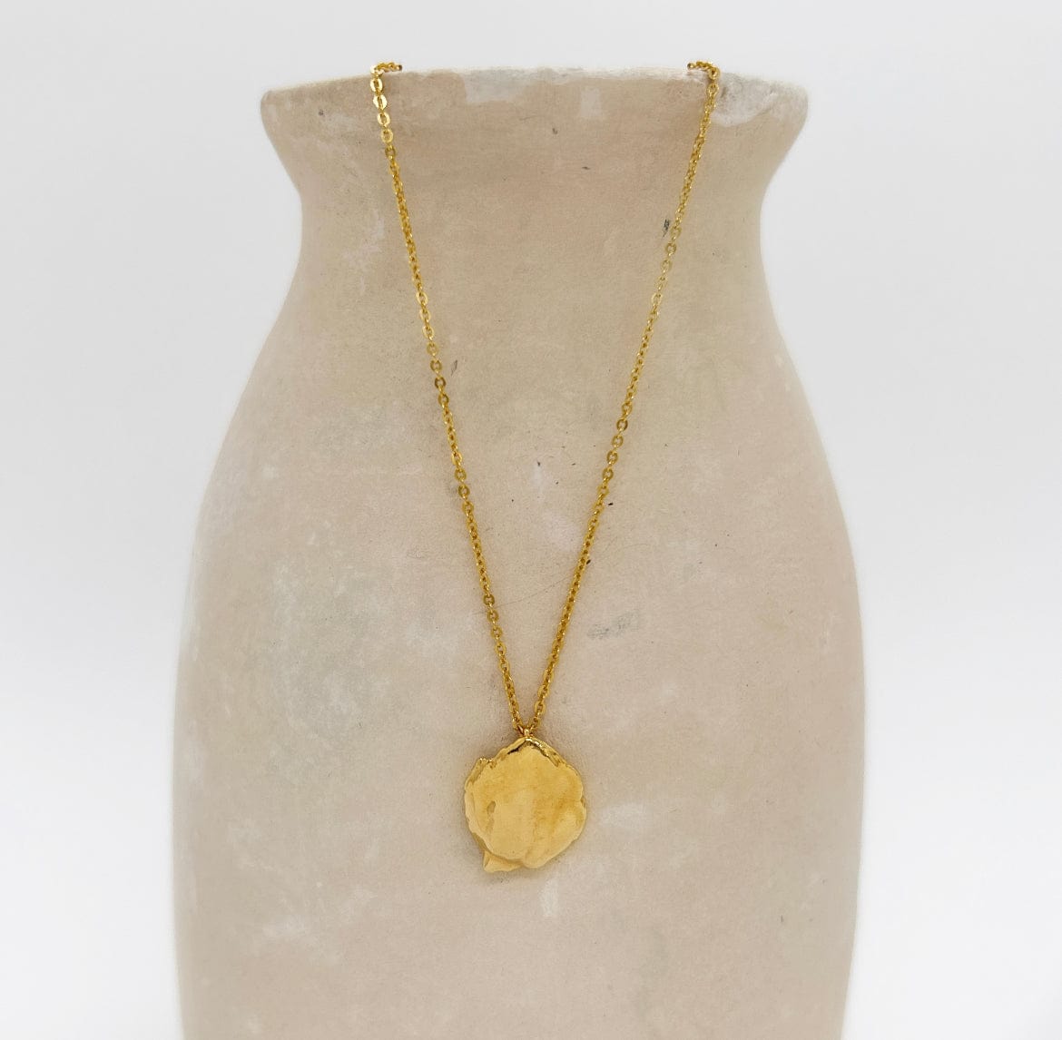 Elise Tsikis Paris Collier Figios - archive