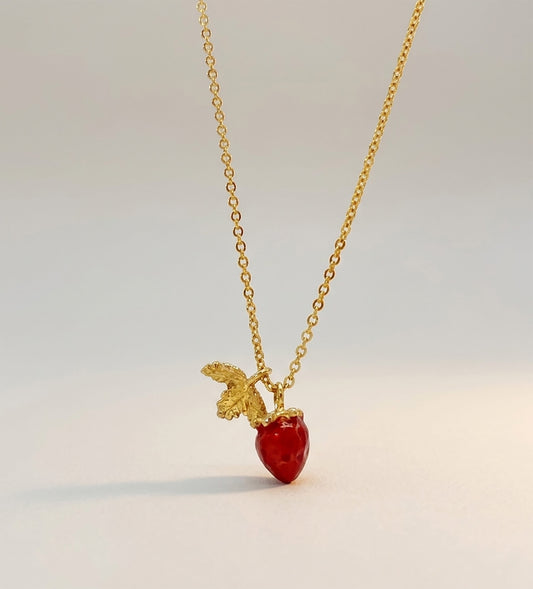 Elise Tsikis Paris Collier Fraisis - archive