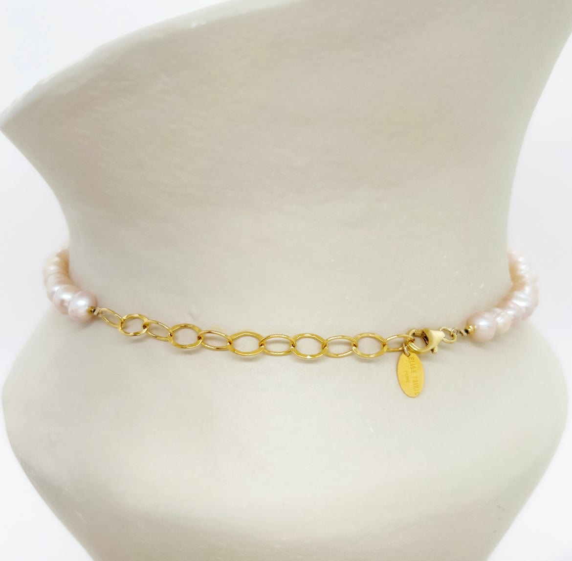 Elise Tsikis Paris Collier Ismailaga - archive