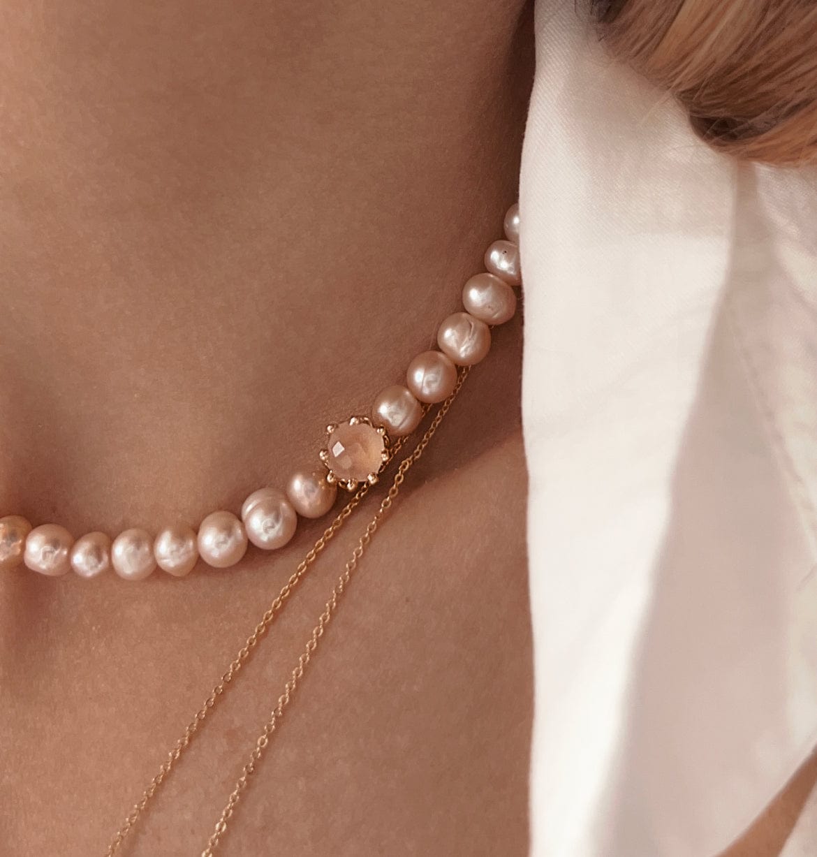 Elise Tsikis Paris Collier Ismailaga - archive