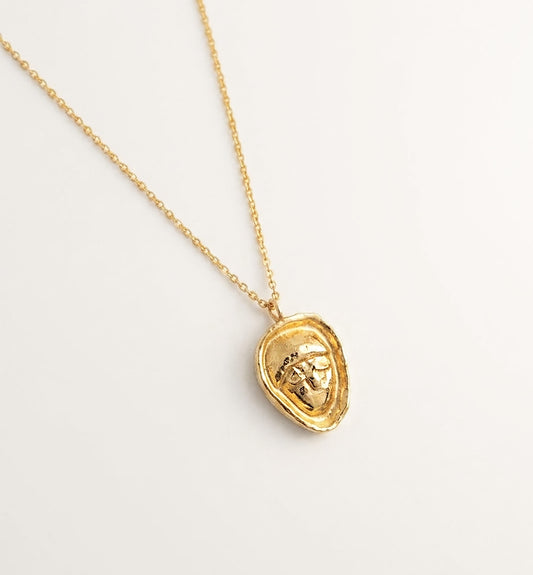 Elise Tsikis Paris Collier KARI - archive