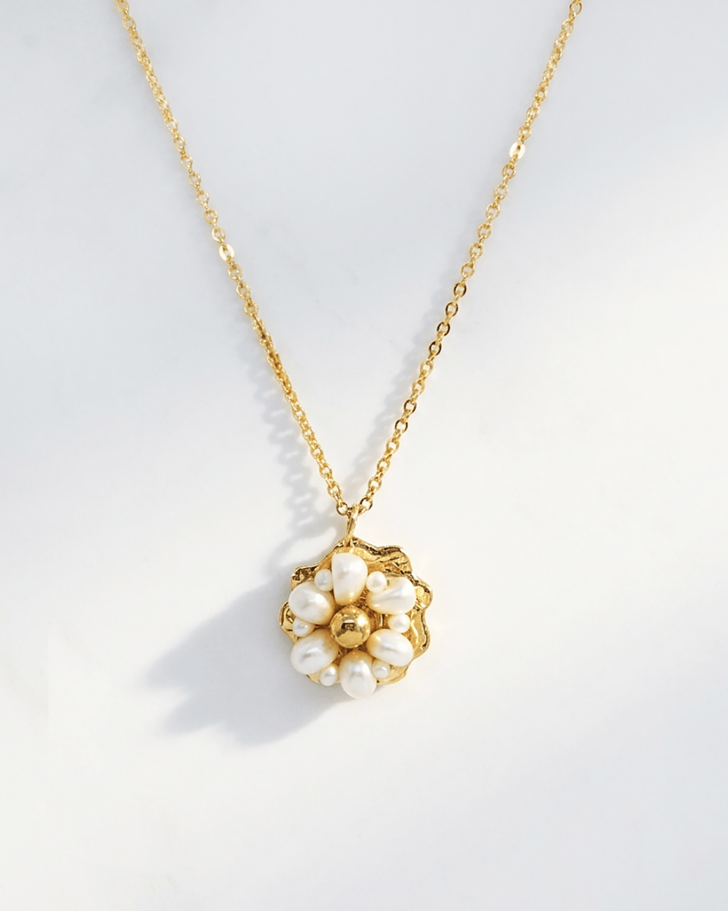 Elise Tsikis Paris Collier Lasmena
