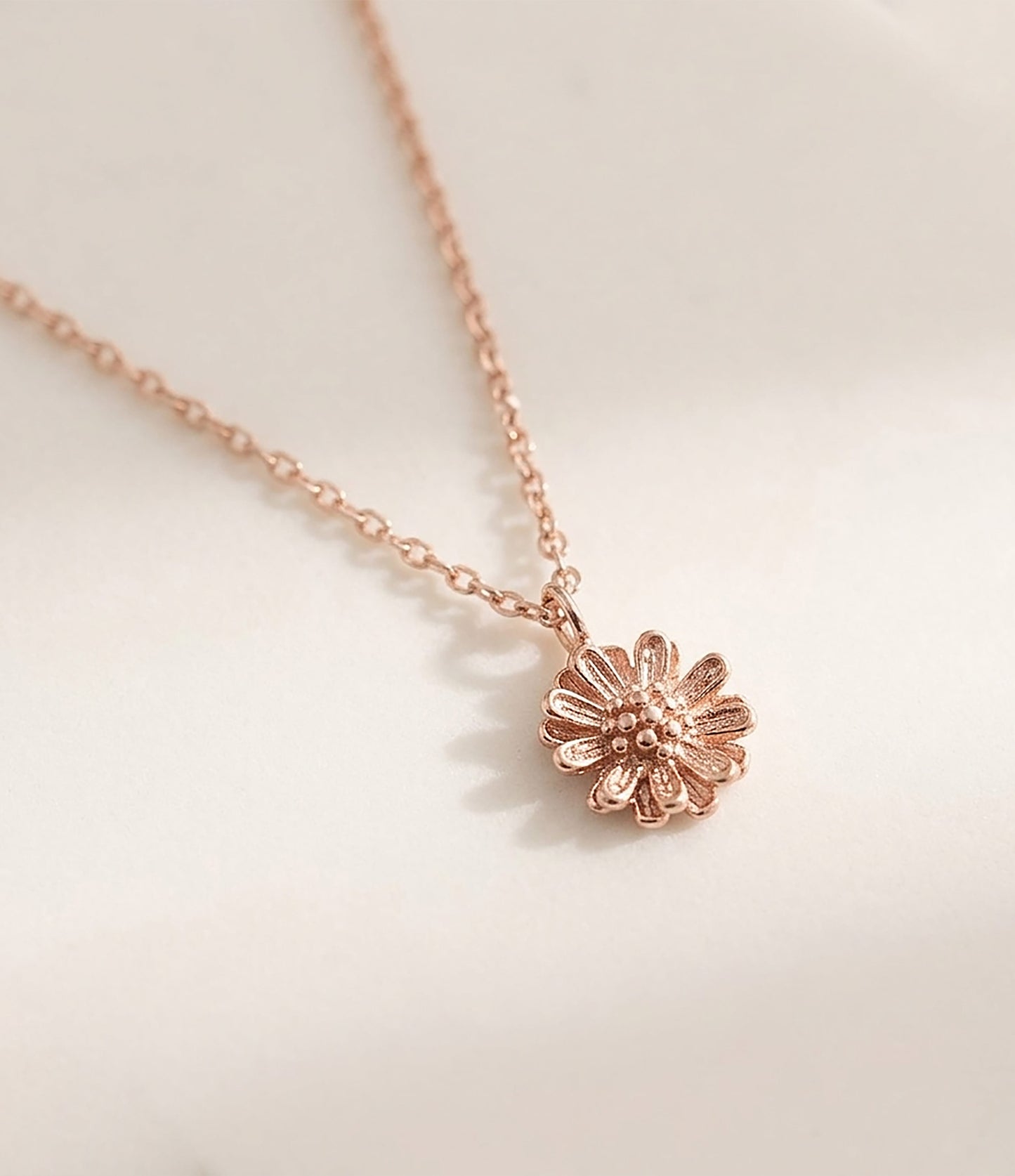 Elise Tsikis Paris Collier Marguerite