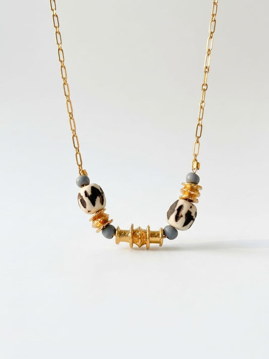 Elise Tsikis Paris Collier Nomia