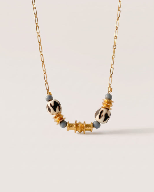 Elise Tsikis Paris Collier Nomia