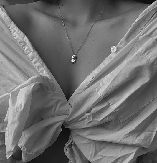 Elise Tsikis Paris Collier Oxi - archive