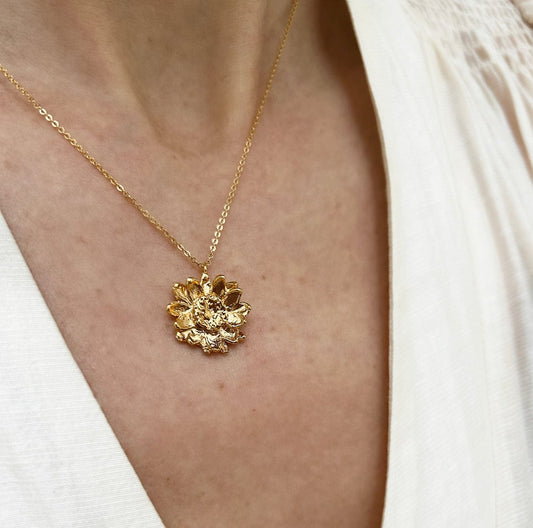 Elise Tsikis Paris Collier Oydes - archive