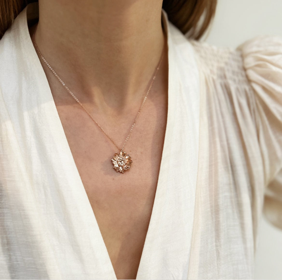Elise Tsikis Paris Collier Oydes - archive