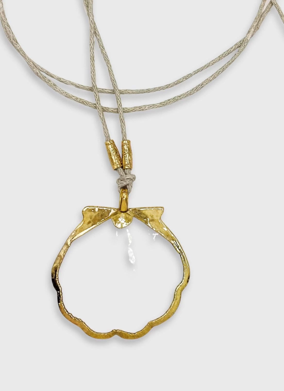 Elise Tsikis Paris Collier Paxi