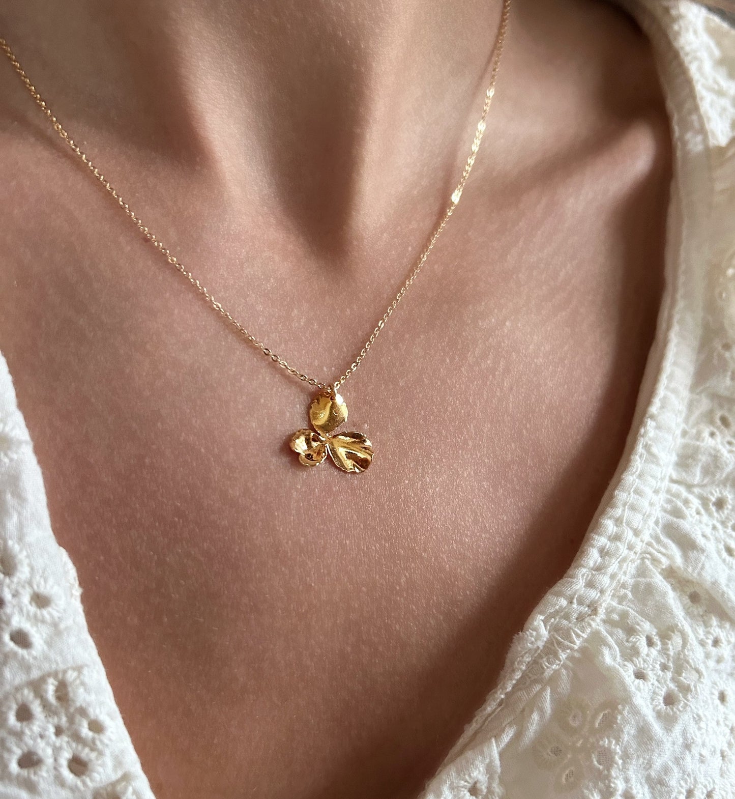 Elise Tsikis Paris Collier Pensee