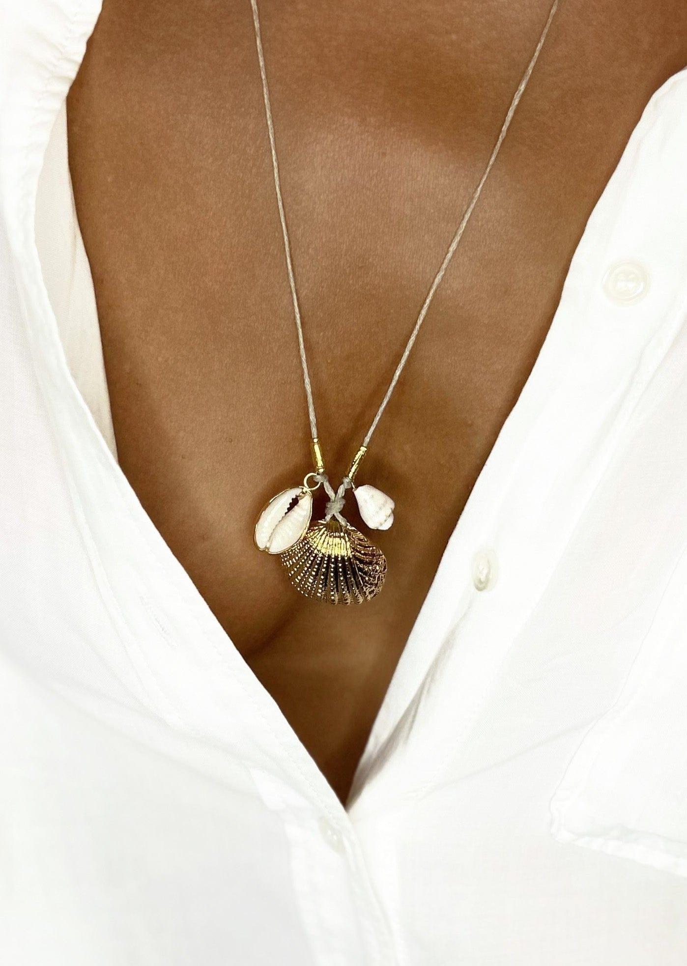 Elise Tsikis Paris Collier Samos