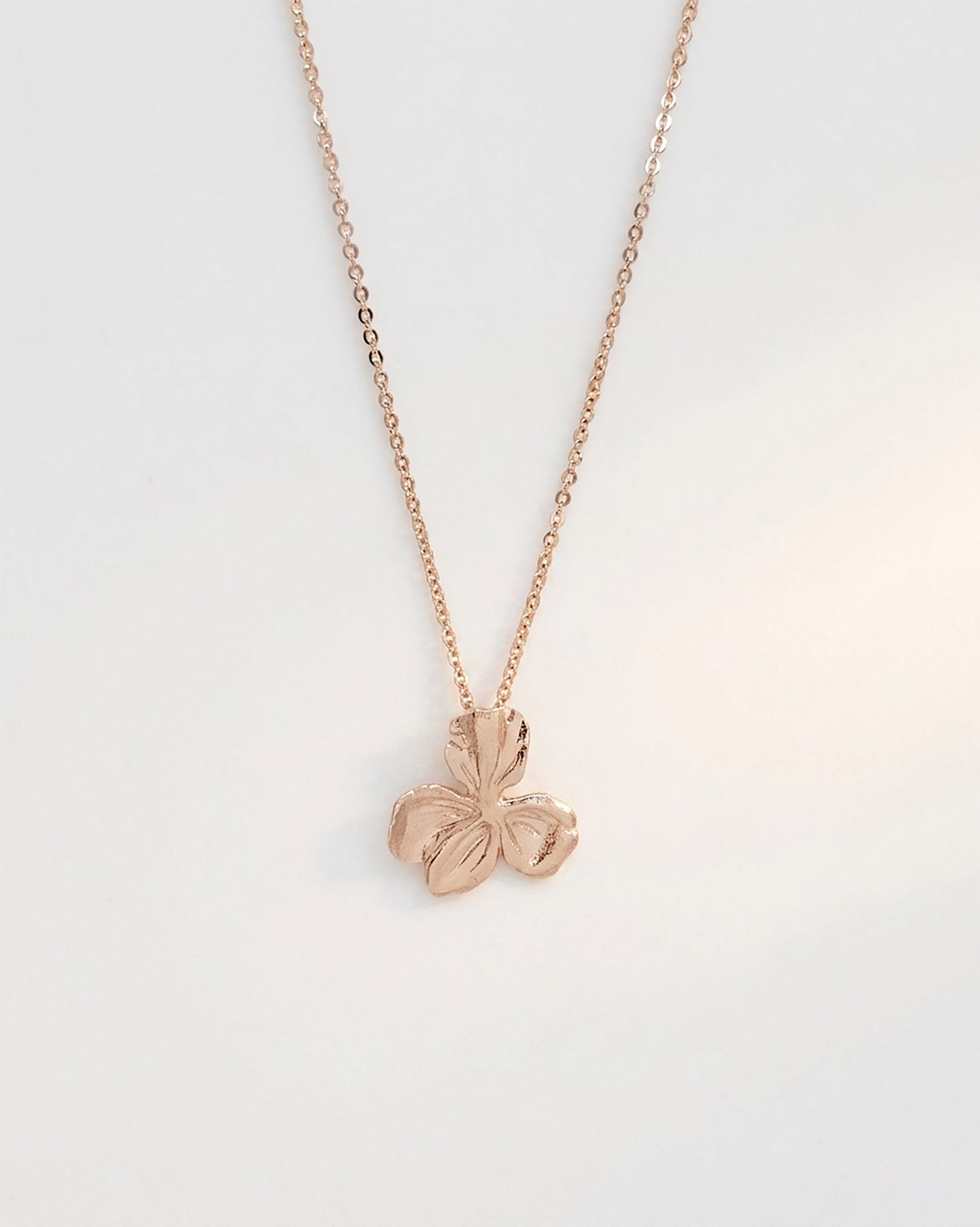 Elise Tsikis Paris Collier Silane