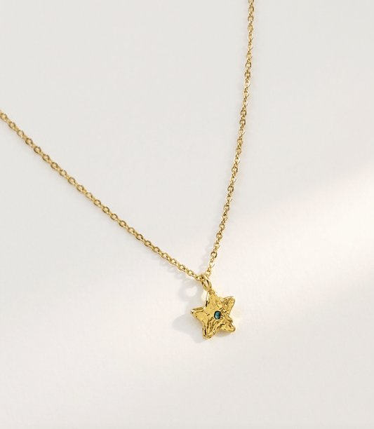 Elise Tsikis Paris Collier Waco
