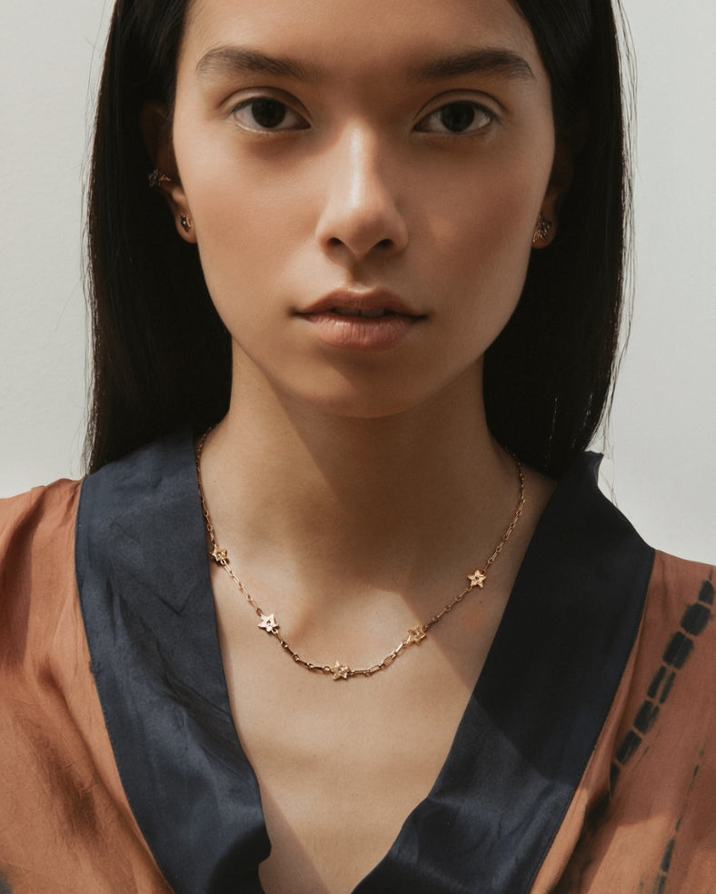 Elise Tsikis Paris Collier Zella - archive